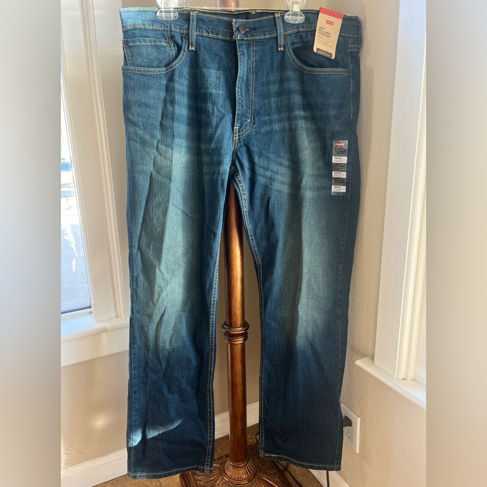 Men’s blue jeans, never worn